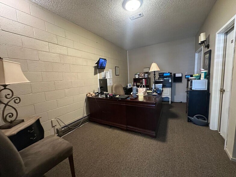 More Photos Of 2561 5th St, Ceres Funeral Home For Sale