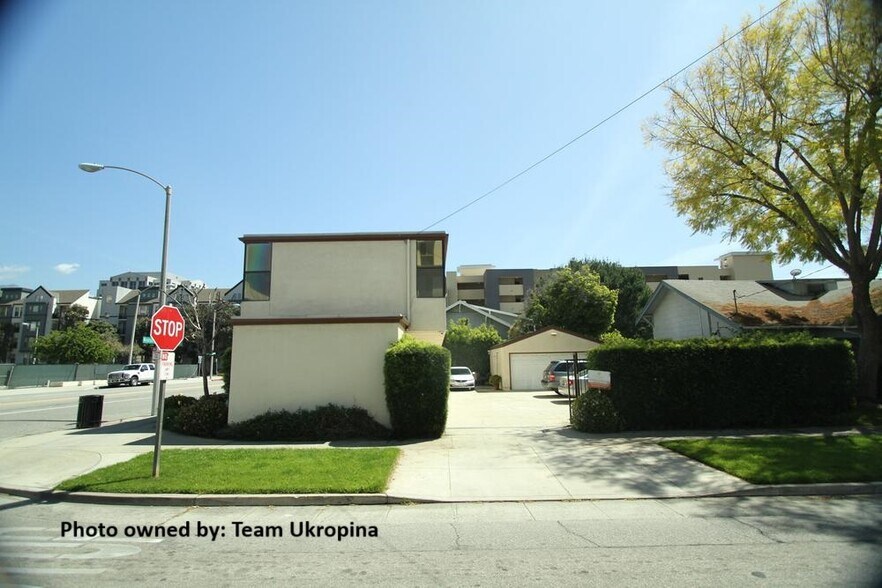 More Photos Of 744 E Walnut St, Pasadena Office Residential For Sale