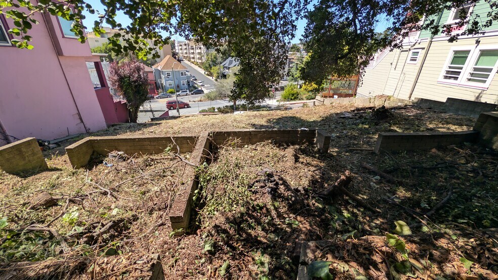 More Photos Of 176 Orange st, Oakland Land For Sale