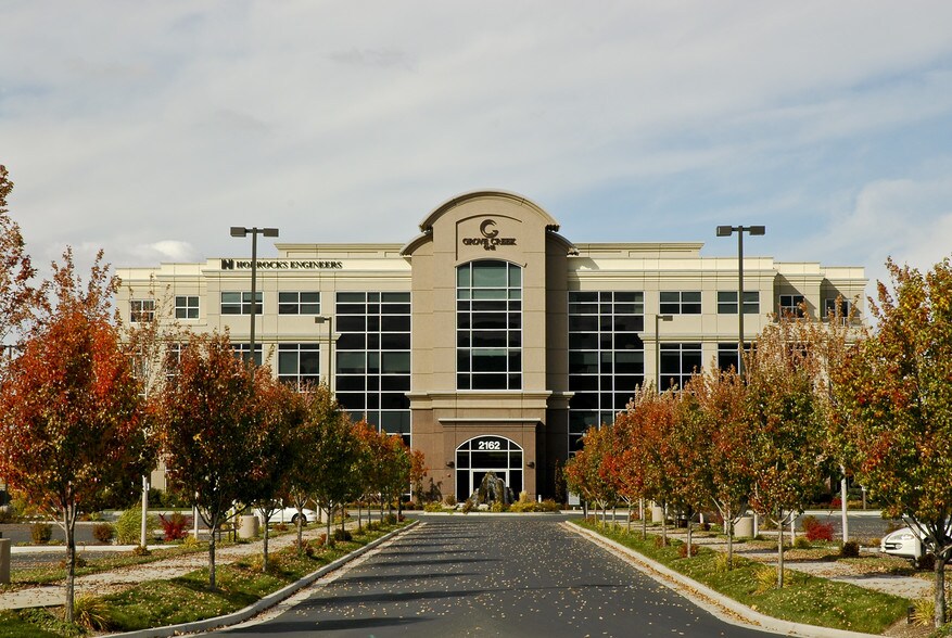 More Photos Of 2162-2180 Grove Pky, Pleasant Grove Office For Sale