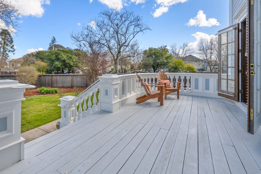 More Photos Of 8 Keller St, Petaluma Office Residential For Sale