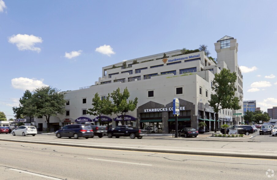 More Photos Of 8411 Preston Rd, Dallas Office For Lease