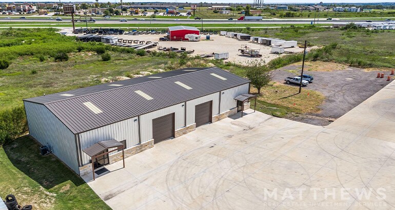 Primary Photo Of 200 County Road 306, Jarrell Warehouse For Lease