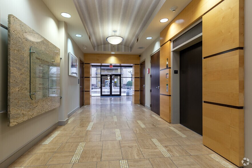 More Photos Of 2700 Old Rosebud Rd, Lexington Office For Lease