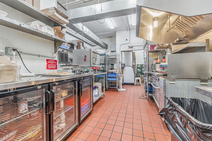 More Photos Of 1014 Clement St, San Francisco Storefront Retail Office For Sale