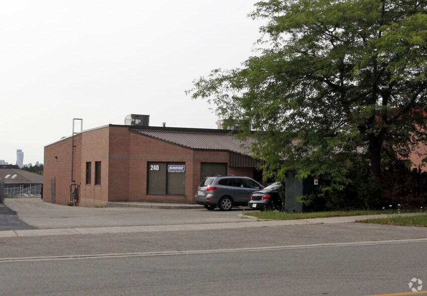 More Photos Of 240 Watline Ave, Mississauga Warehouse For Lease