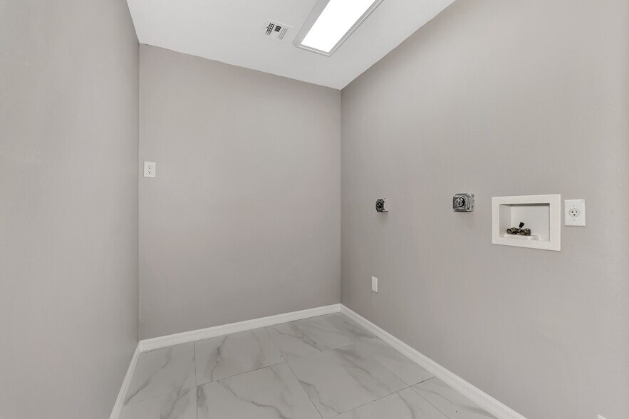 More Photos Of 12749 Tamiami Trl S, North Port Medical For Sale