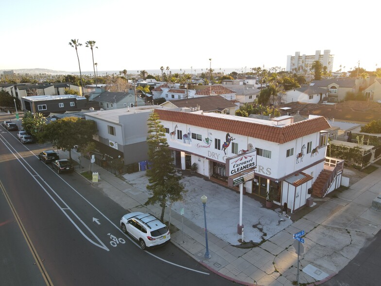 Primary Photo Of 4888 Cass St, San Diego Storefront Retail Residential For Lease