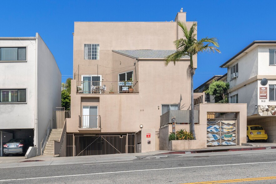 Primary Photo Of 909 N San Vicente Blvd, West Hollywood Apartments For Sale