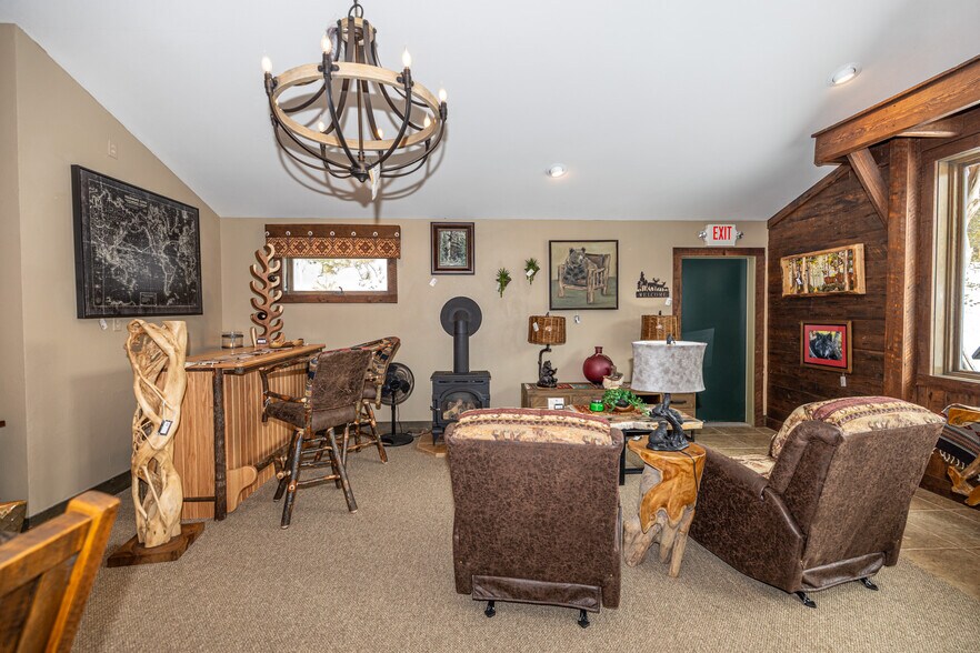 More Photos Of 7967 US Highway 51, Minocqua General Retail For Sale