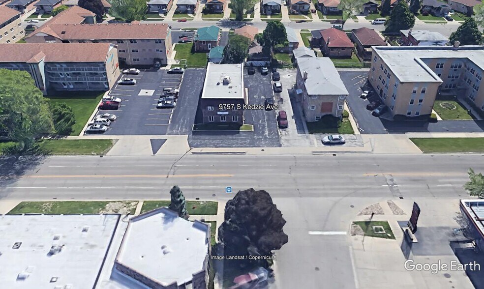 More Photos Of 9757 S Kedzie Ave, Evergreen Park Office For Sale