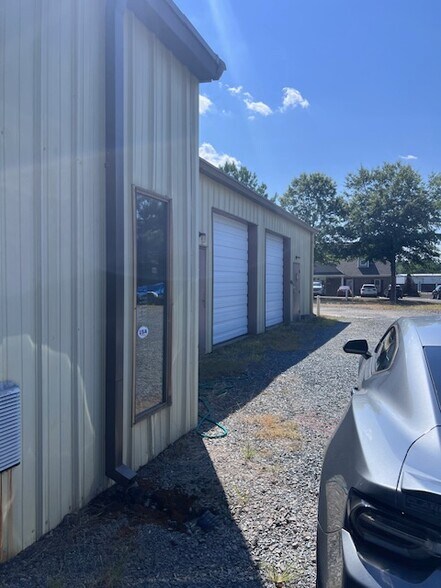 More Photos Of 314 Grant St, Seven Lakes Self Storage For Lease