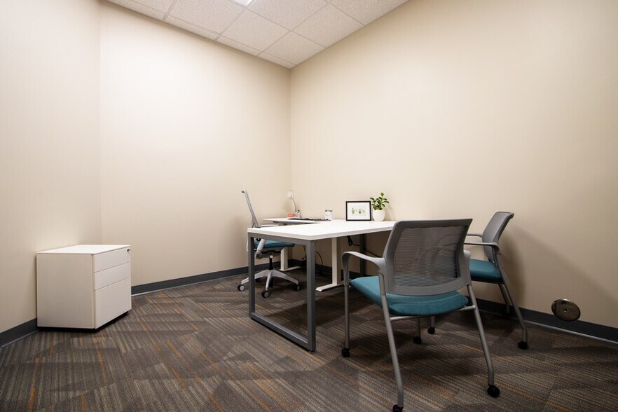 More Photos Of 3980 Premier Dr, High Point Coworking Space