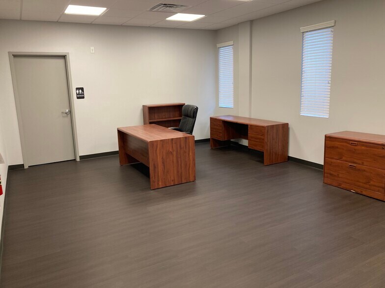 More Photos Of 21834 Northwest Fwy, Cypress Office For Sale