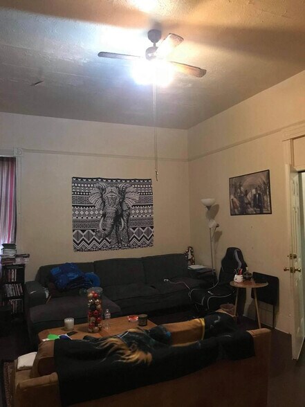 More Photos Of 415 Dewey St, Waycross Apartments For Sale