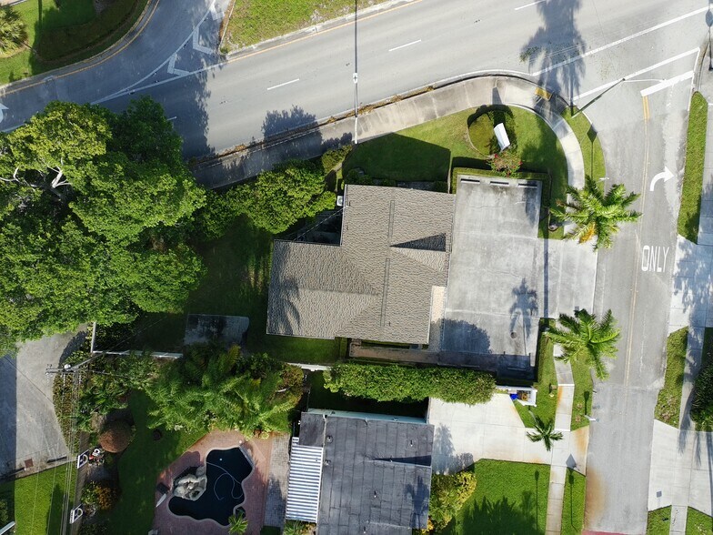 More Photos Of 2718 Conroy Rd, West Palm Beach Office For Sale