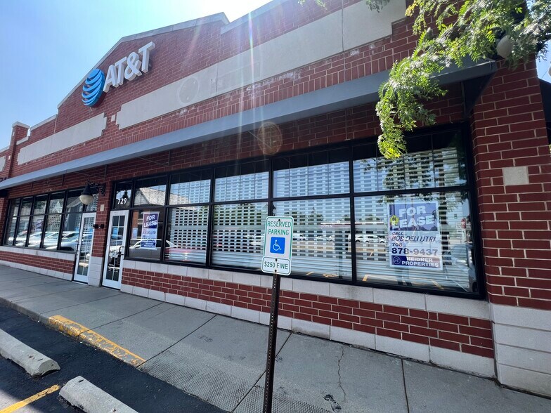 More Photos Of 721-729 Main St, West Dundee Unknown For Lease