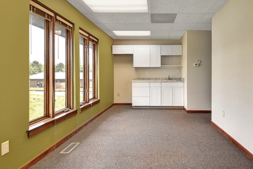 More Photos Of 1300 Plaza Ct N, Lafayette Office For Lease