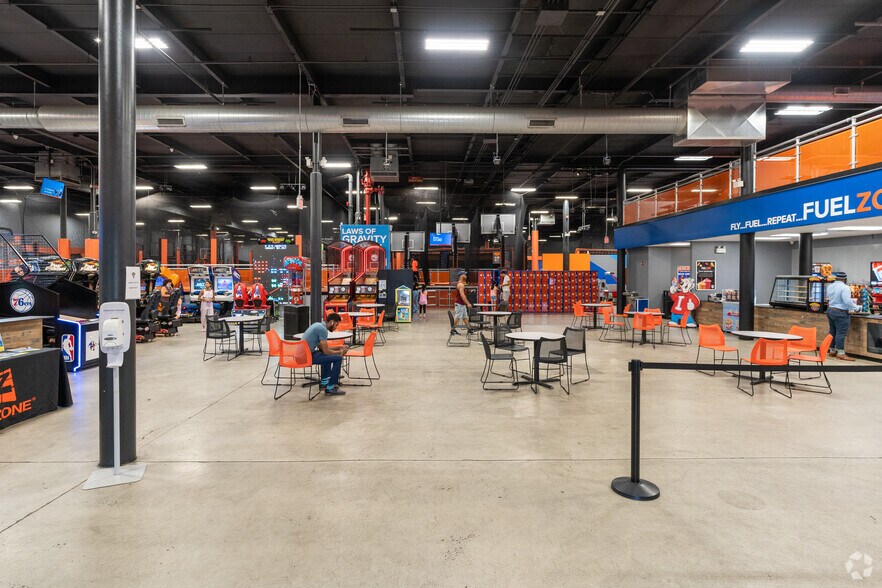 More Photos Of 2500 Grant Ave, Philadelphia Freestanding For Lease