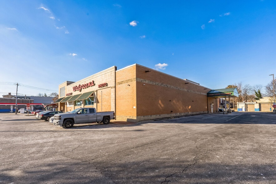 More Photos Of 300-318 N 63rd St, Philadelphia Drugstore For Lease