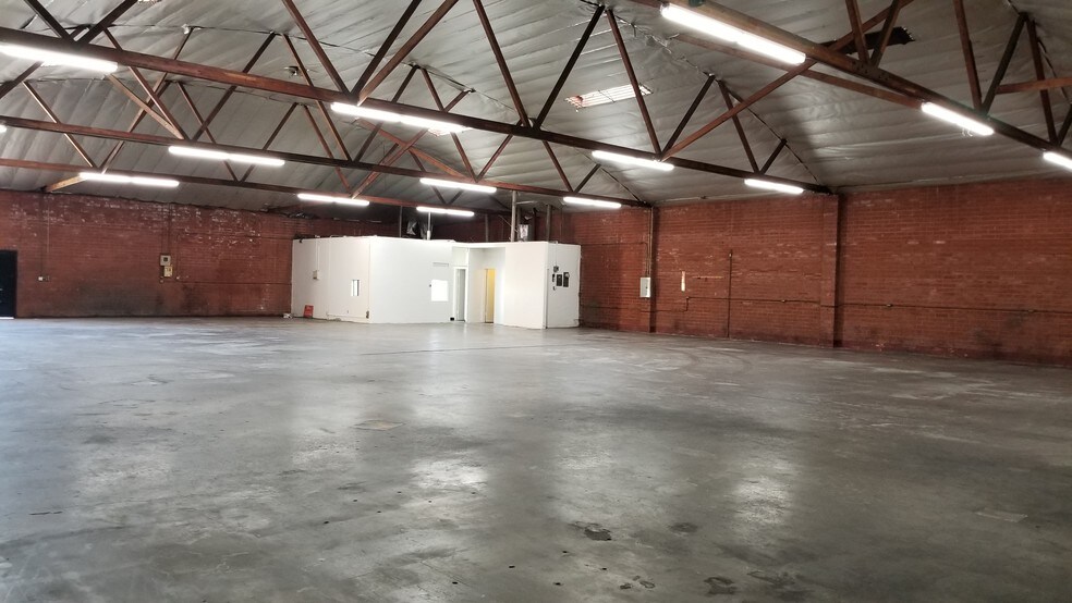 More Photos Of 1837 W Artesia Blvd, Gardena Warehouse For Sale