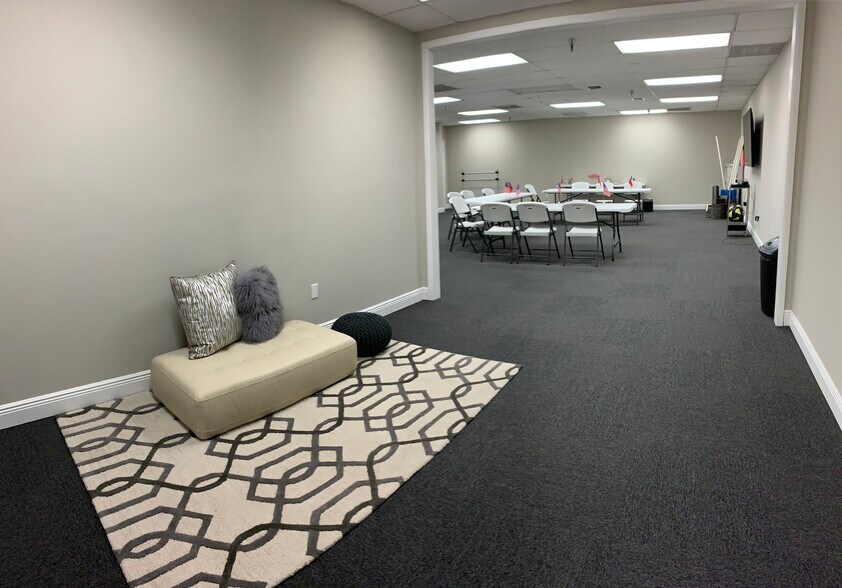 More Photos Of 2801 NW 74th Ave, Miami Medical For Lease