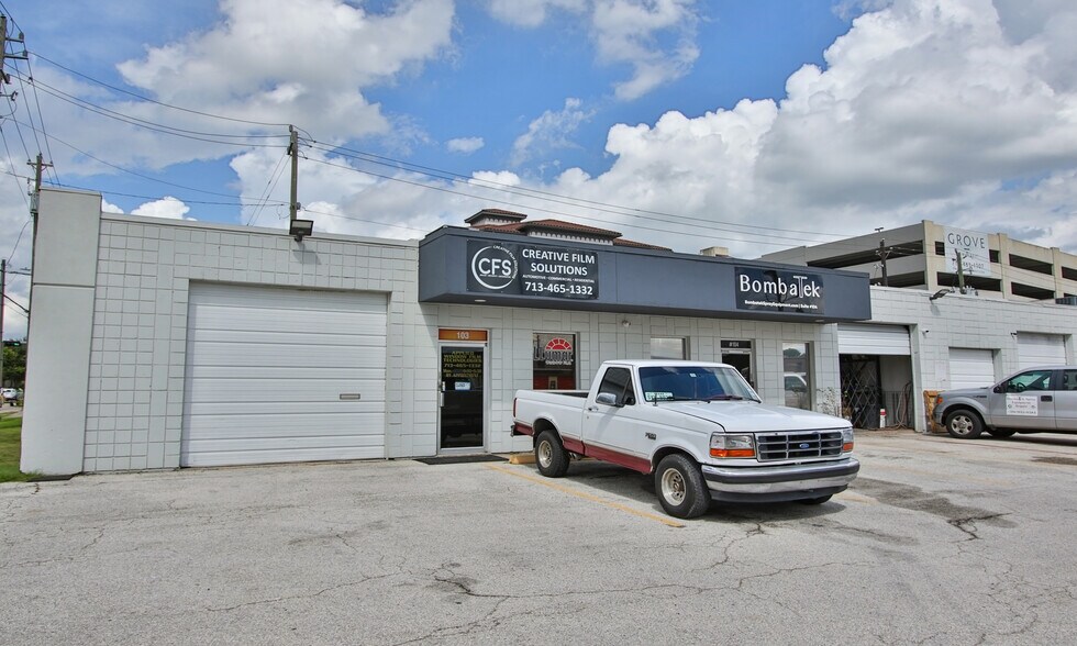 More Photos Of 11020 Katy Fwy, Houston Warehouse For Sale