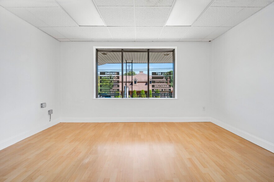 More Photos Of 238 New Britain Rd, Berlin Freestanding For Lease