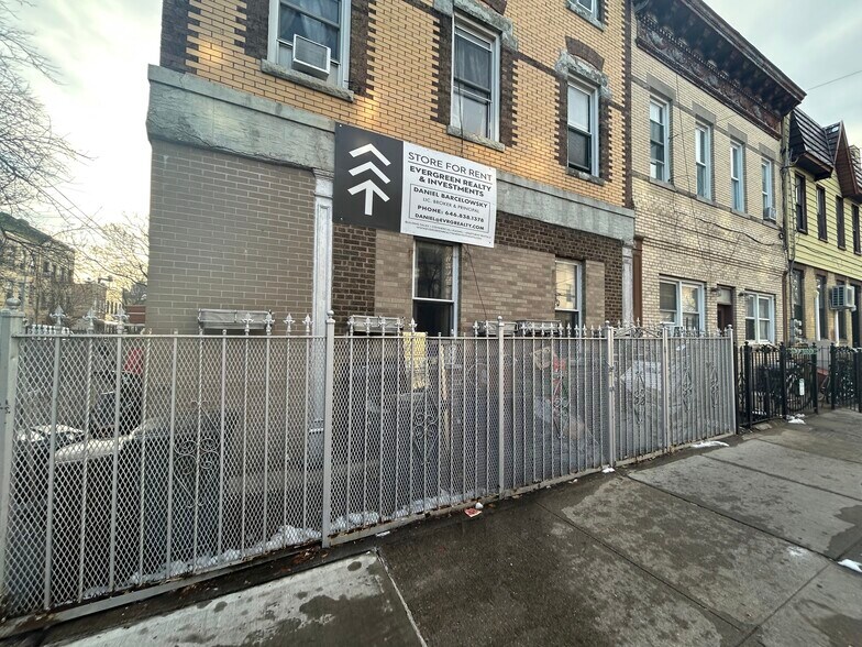 More Photos Of 590 Onderdonk Ave, Ridgewood Storefront Retail Residential For Lease