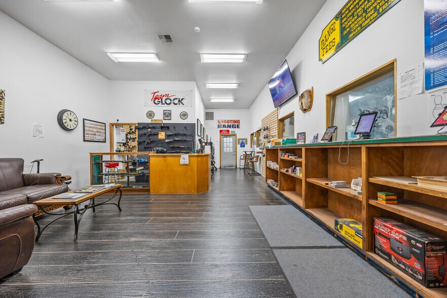 More Photos Of 7509 W Deschutes Rd, Kennewick Office For Sale