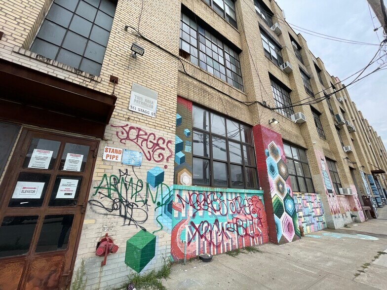 More Photos Of 195 Morgan Ave, Brooklyn Loft Creative Space For Lease