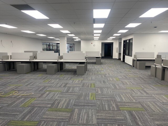 More Photos Of 300 E Walnut St, Evansville Telecom Hotel Data Hosting For Lease