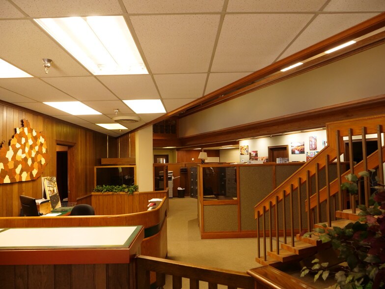 More Photos Of 1400 Lincoln Ave, Louisville Warehouse For Sale