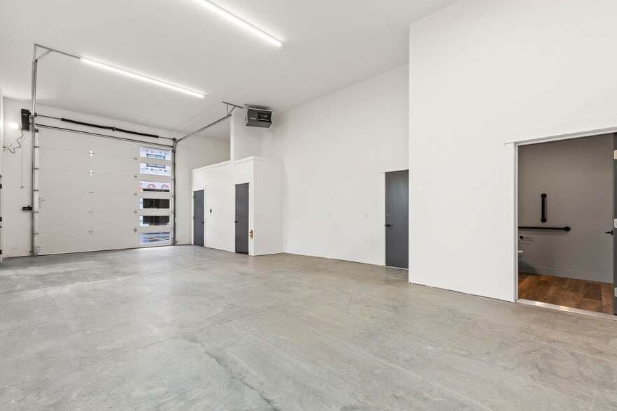More Photos Of 202 Fletching Way, Belgrade Industrial For Sale
