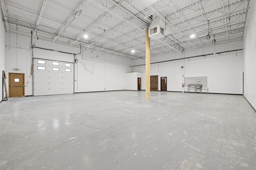 More Photos Of 190 N Bagdad Rd, Leander Unknown For Lease