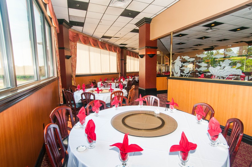 More Photos Of 1069 State Route 18, East Brunswick Restaurant For Sale