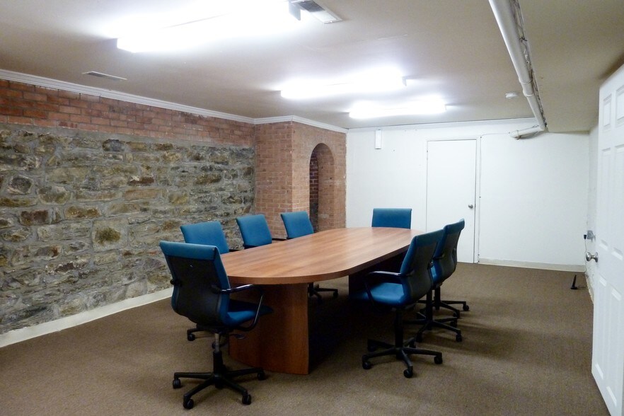 More Photos Of 110 W Mulberry St, Baltimore Office Residential For Lease