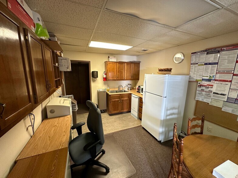 More Photos Of 4735-4739 Spottswood Ave, Memphis Medical For Sale