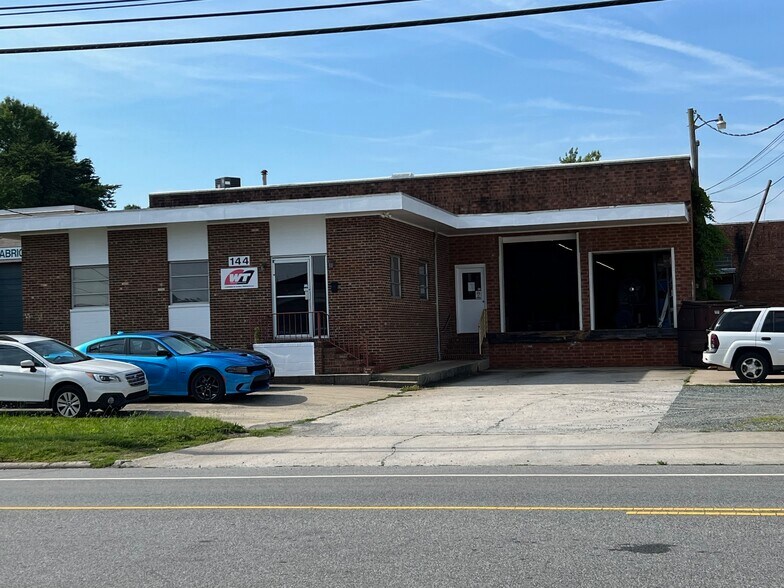 Primary Photo Of 132-144 Industrial Ave, Greensboro Warehouse For Sale