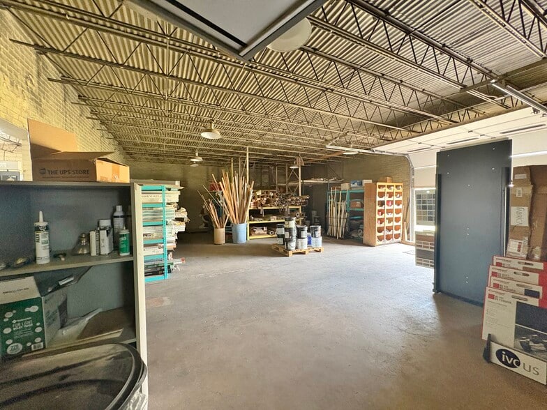 More Photos Of 4713 NW 10th St, Oklahoma City Industrial For Sale