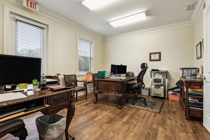 More Photos Of 18936 Dale Mabry Hwy N, Lutz Medical For Lease