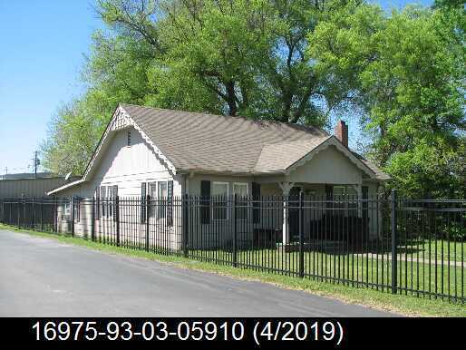 More Photos Of 34 N Lakewood Ave, Tulsa Unknown For Lease
