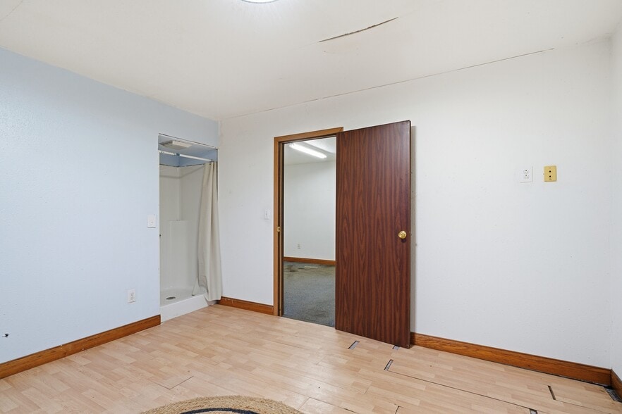 More Photos Of 300 Main St N, Hazleton Freestanding For Sale