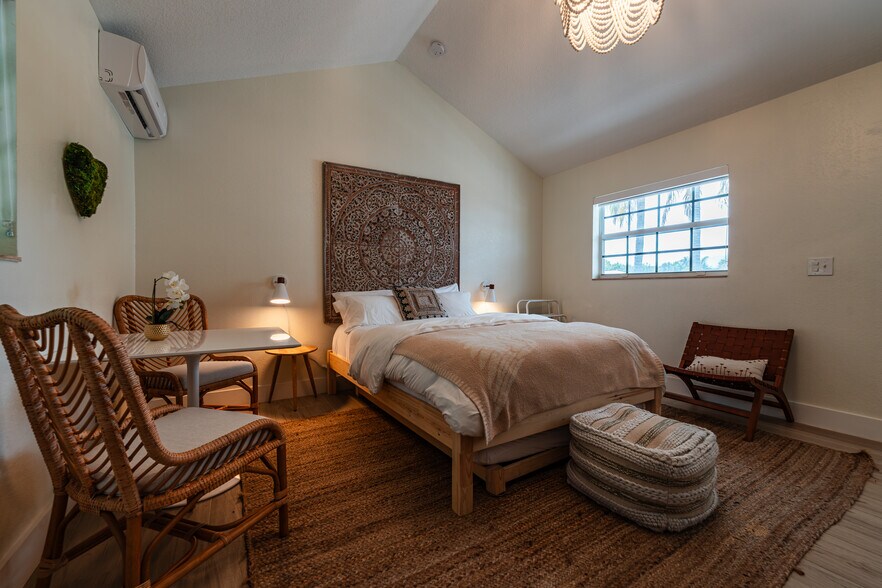More Photos Of 2502 Tamarind Dr, Hutchinson Island Hotel For Sale