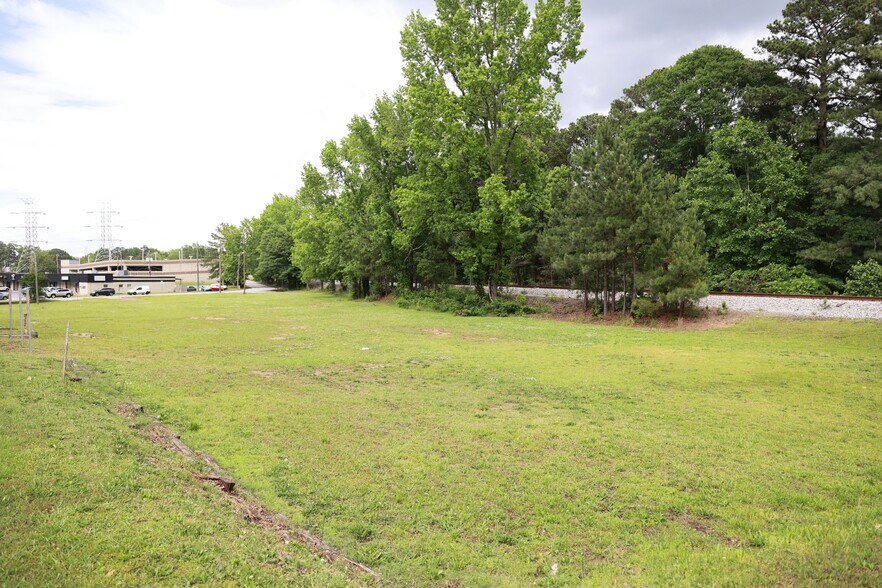 More Photos Of 5936 Jonesboro Rd, Morrow Land For Lease