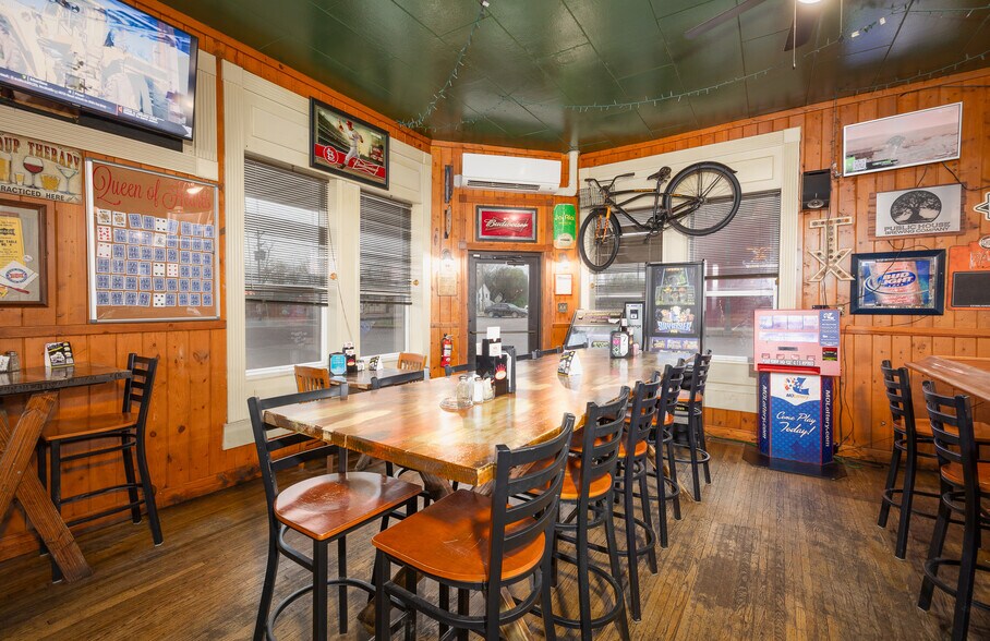 More Photos Of 121 S Smith St, Cuba Restaurant For Sale