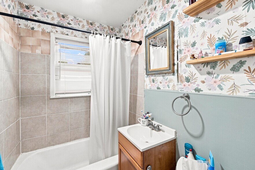 More Photos Of 2006 E 7th St, Pueblo Multifamily For Sale