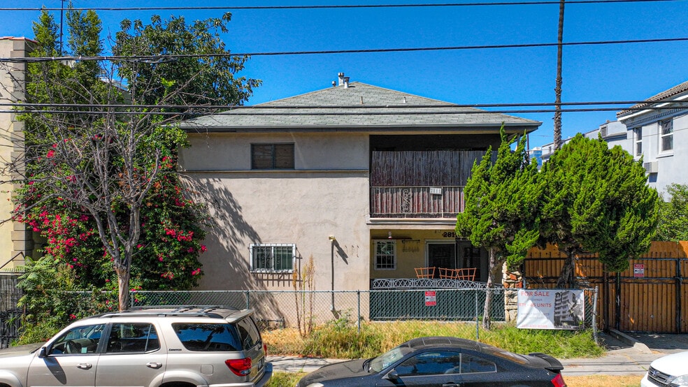 More Photos Of 2811 San Marino St, Los Angeles Land For Sale
