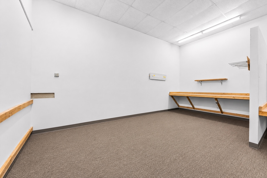 More Photos Of 352 Tall Pines Rd, West Palm Beach Warehouse For Sale