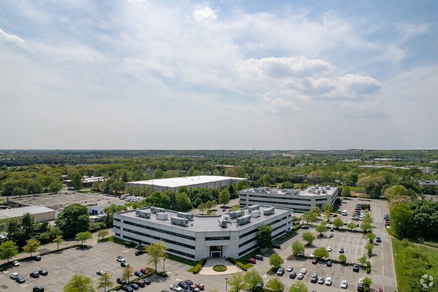 More Photos Of 145 Pinelawn Rd, Melville Office For Lease